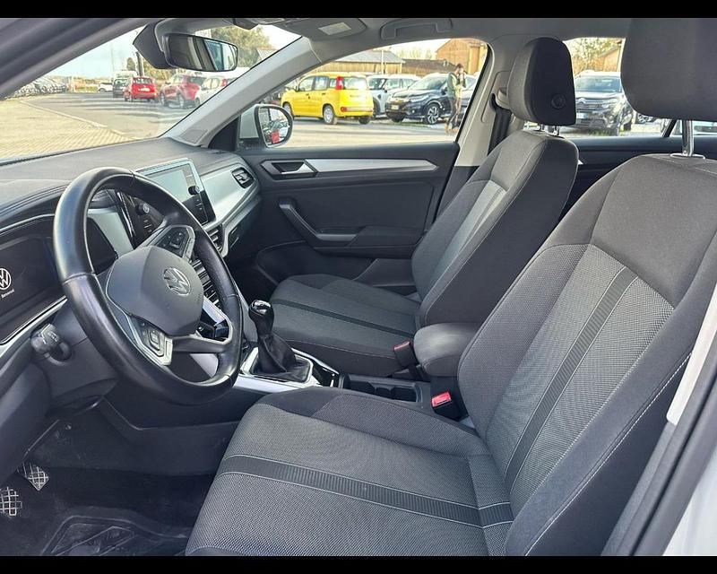Usata VW T-Roc Advance 116 CV (85 kW) 2022 Beige SUV