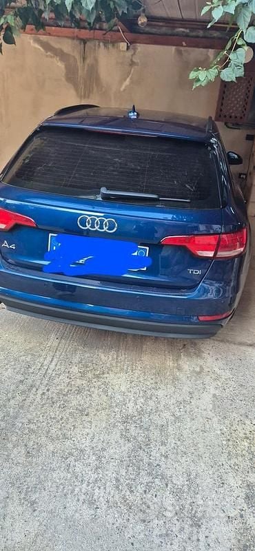 Usata Audi A4 122 CV (89 kW) 2017 Blu Station wagon
