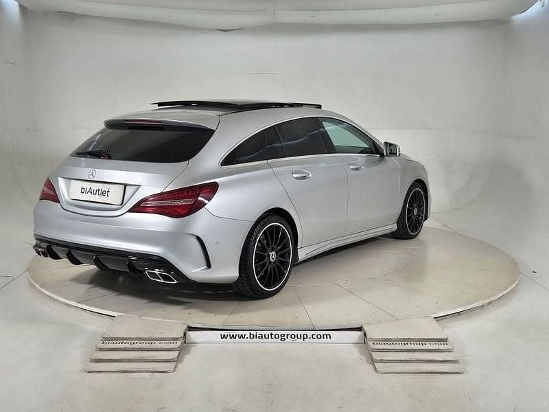Usata Mercedes CLA220 Premium 176 CV (129 kW) 2018 Grigio Berlina