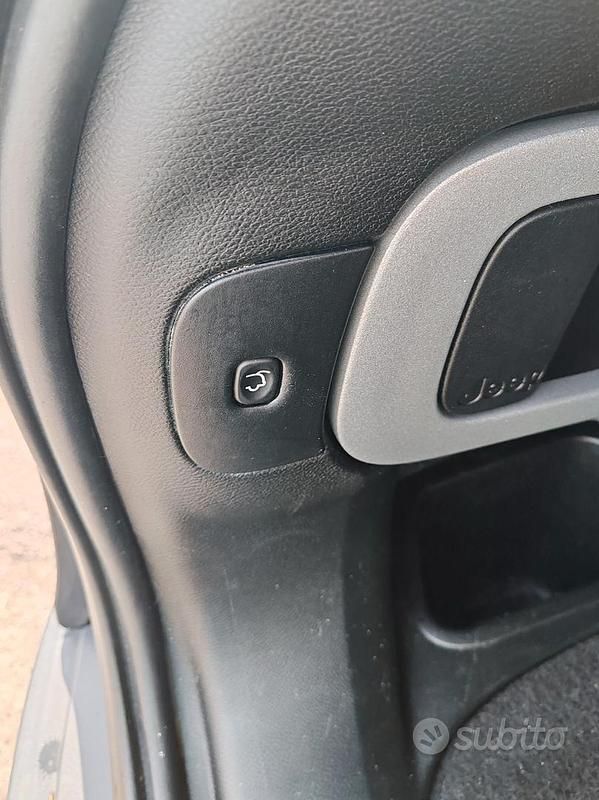 Usata Jeep Cherokee 185 CV (136 kW) 2016 Grigio SUV