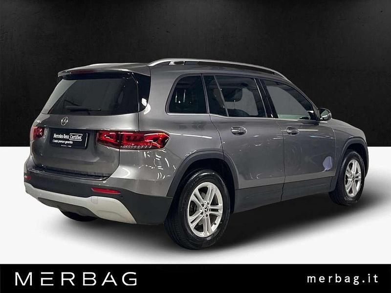 Usata Mercedes GLB180 116 CV (85 kW) 2023 Grigio SUV