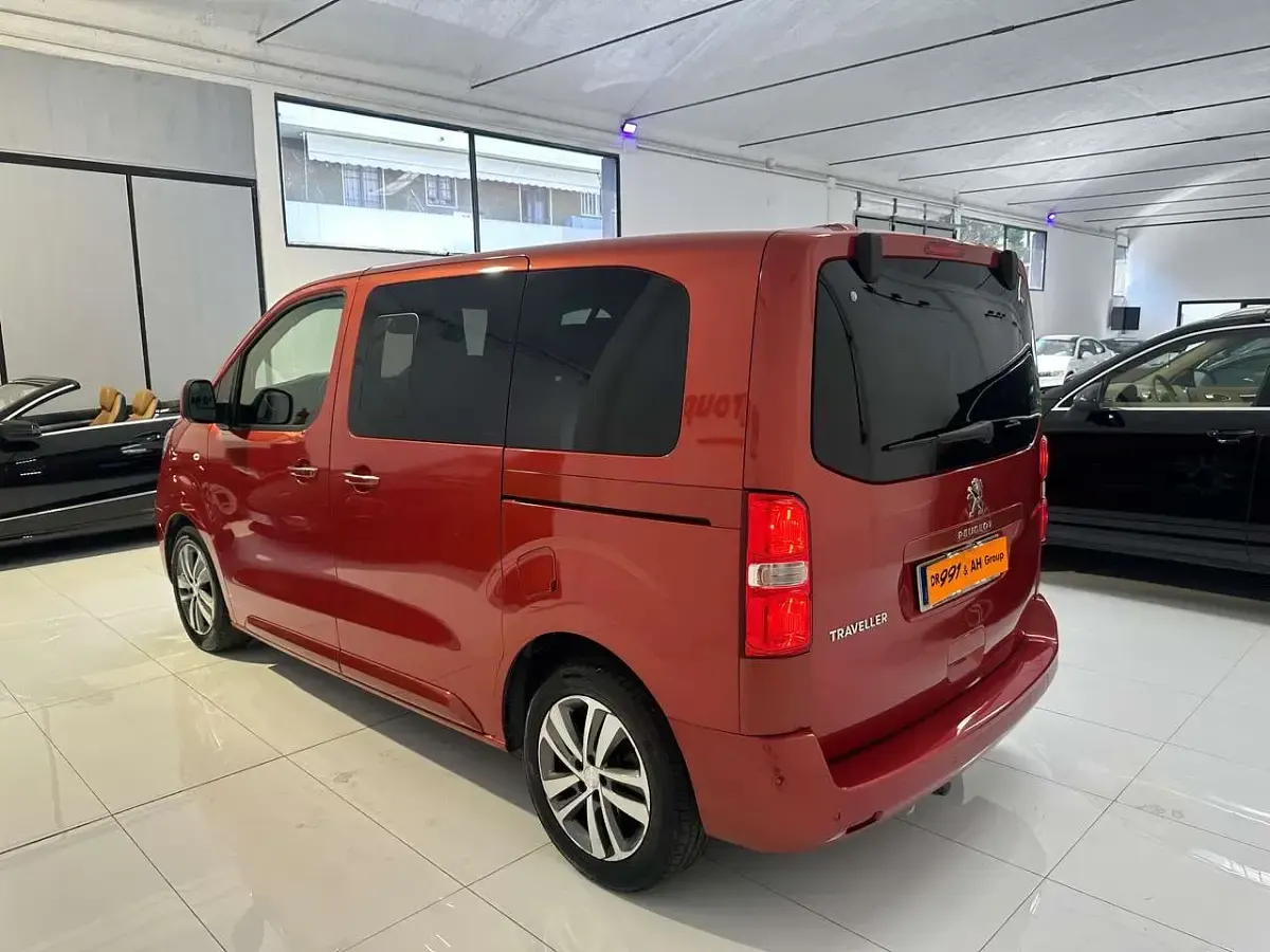 Usata Peugeot Traveller 177 CV (130 kW) 2018 Rosso Monovolume