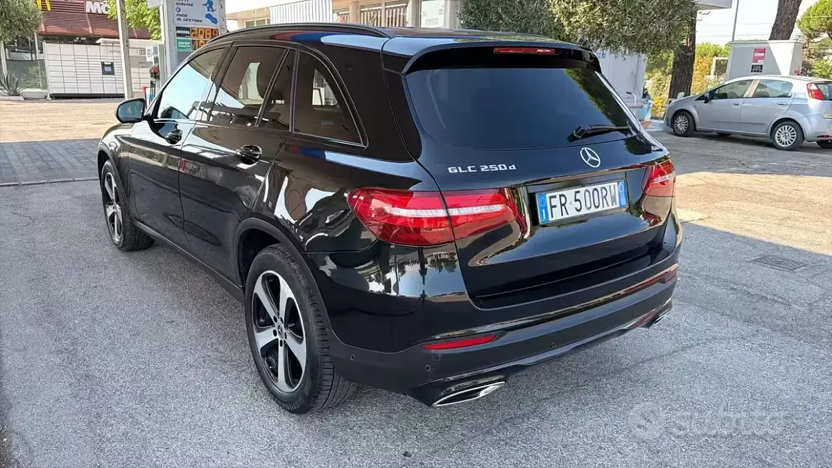 Usata Mercedes GLC250 Exclusive 204 CV (150 kW) 2018 Nero SUV