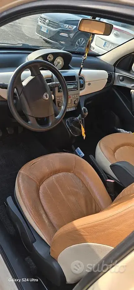 Usata Lancia Ypsilon 80 CV (58 kW) 2004 Utilitaria
