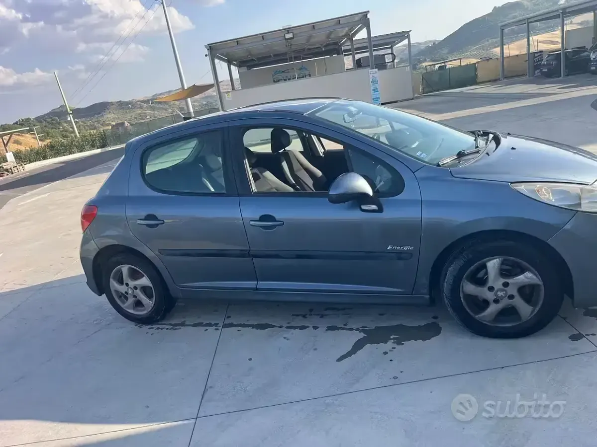 Usata Peugeot 207 73 CV (53 kW) 2008 Grigio Berlina