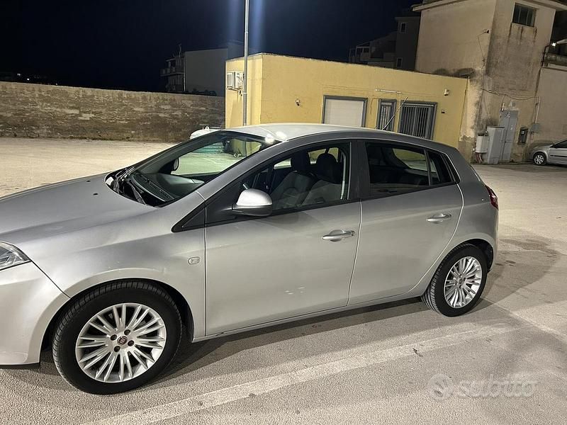 Usata Fiat Bravo 2011 Grigio Utilitaria