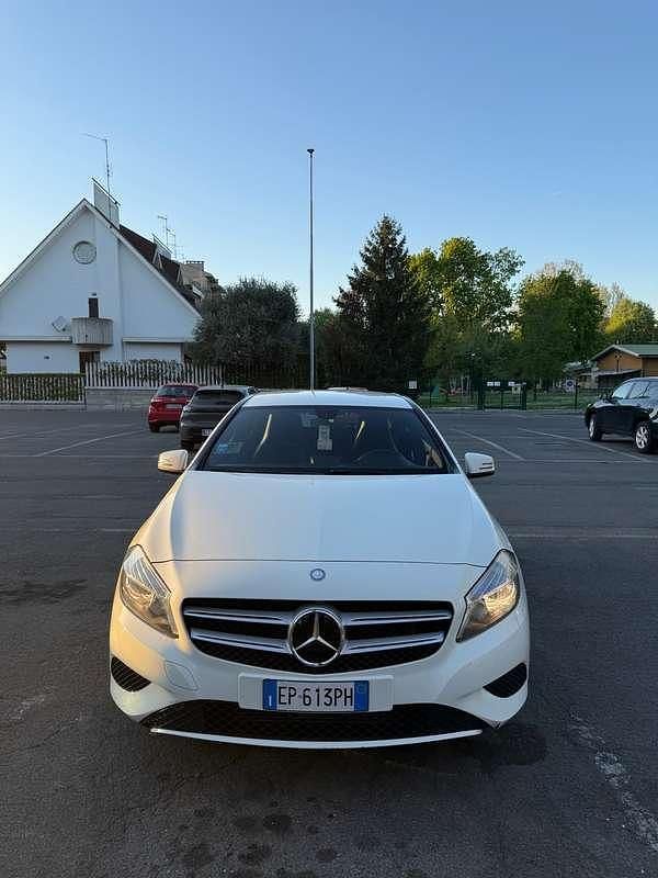 Usata Mercedes A180 Premium 109 CV (80 kW) 2012 Berlina