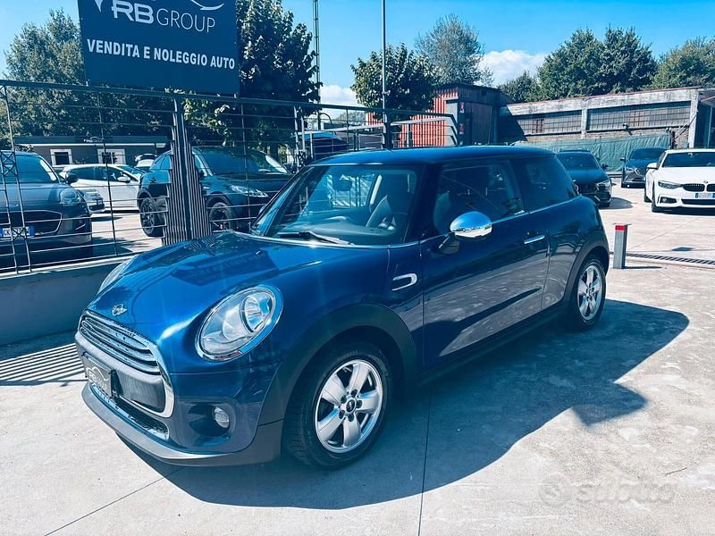 Usata Mini One D Business 95 CV (69 kW) 2015 Blu Utilitaria