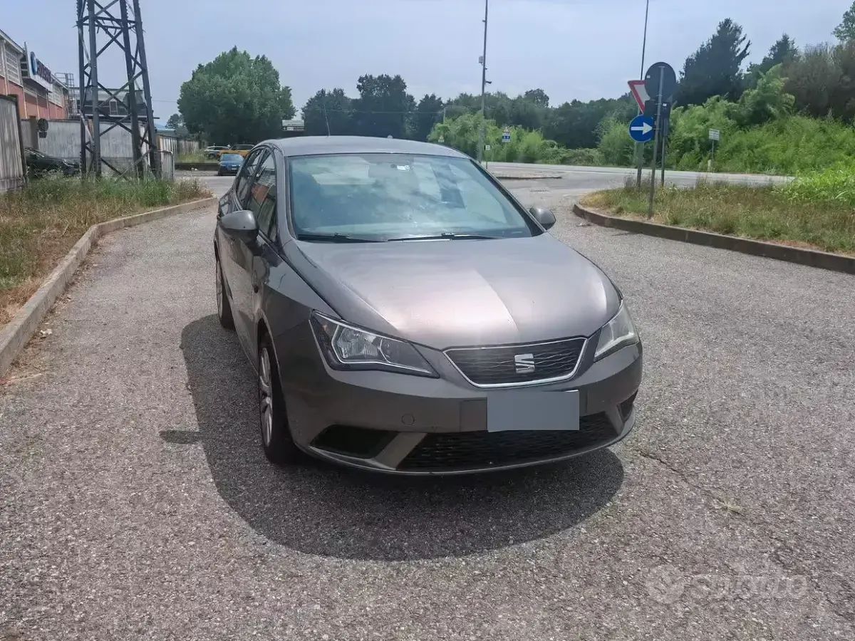 Usata Seat Ibiza 75 CV (55 kW) 2017 Grigio Berlina