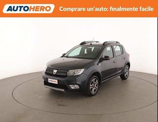 Usata Dacia Sandero Stepway 89 CV (65 kW) 2020 Grigio Berlina