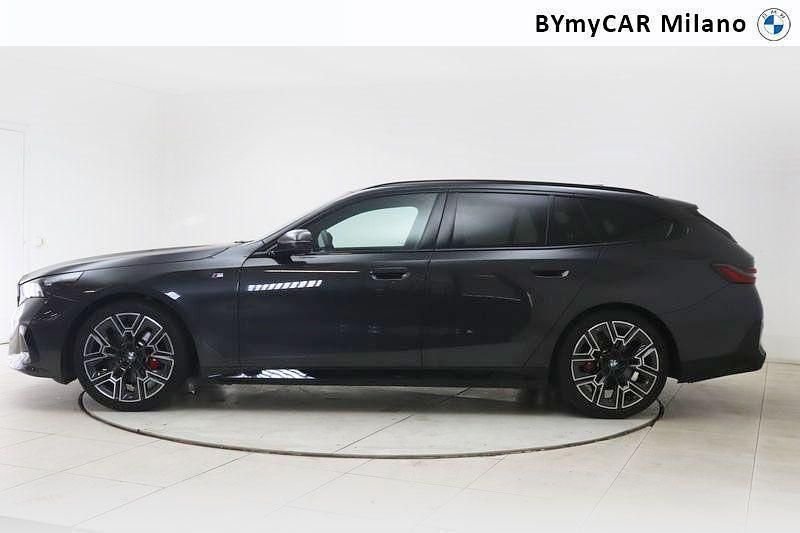 Usata BMW 520 M Sport 197 CV (144 kW) 2024 Grigio Station wagon