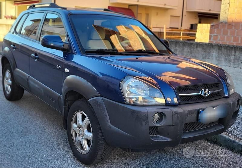 Usata Hyundai Tucson 112 CV (82 kW) 2005 Blu SUV