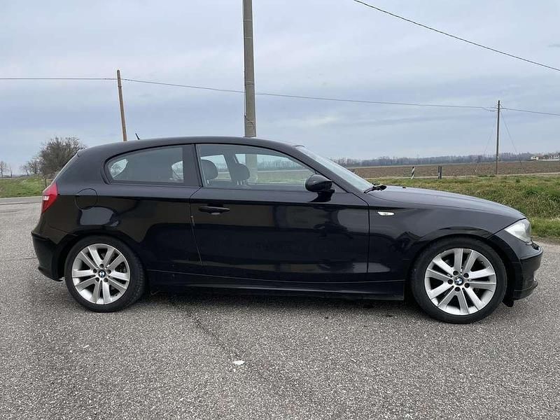 Usata BMW 118 Efficient Dynamics 143 CV (105 kW) 2007 Utilitaria