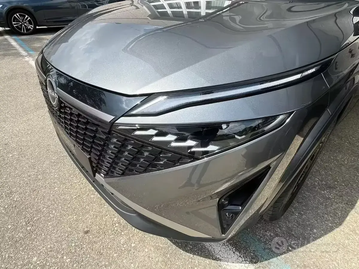 Nuova Nissan Qashqai N-Connecta 158 CV (116 kW) 2026 Grigio scuro metallizzato SUV