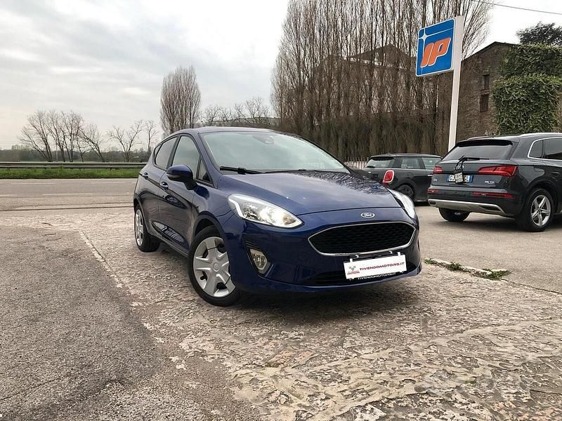 Usata Ford Fiesta 86 CV (63 kW) 2018 Blu Utilitaria