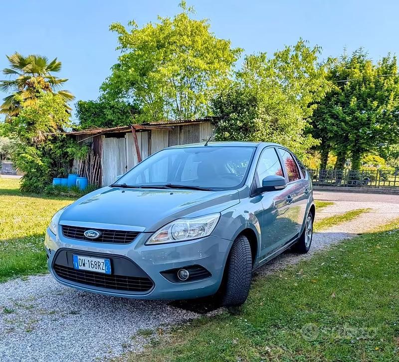 Usata Ford Focus 116 CV (85 kW) 2009 Blu Berlina