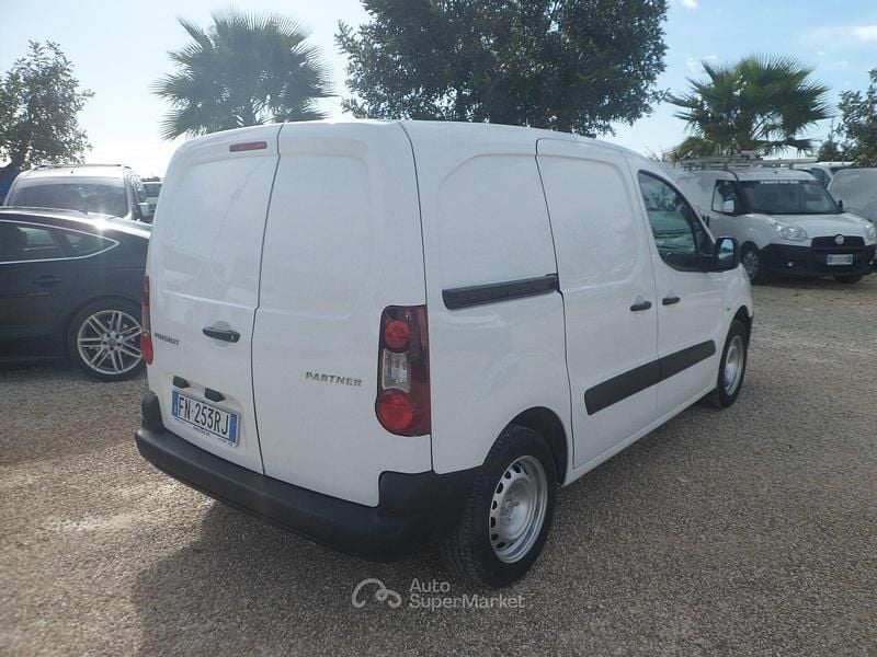 Usata Peugeot Partner 101 CV (74 kW) 2019 Bianco Monovolume