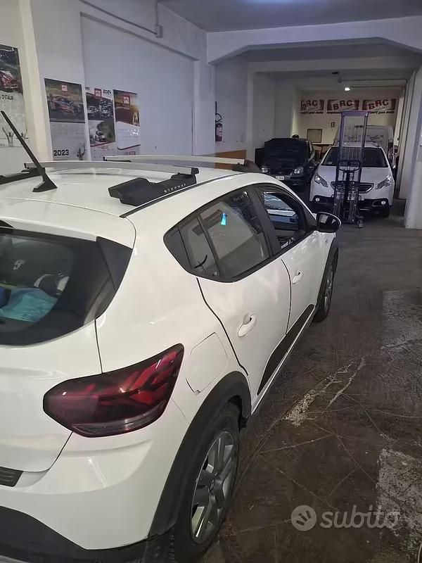 Usata Dacia Sandero Stepway 90 CV (66 kW) 2022 Bianco Berlina