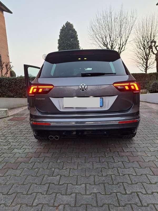 Usata VW Tiguan Sportline 116 CV (85 kW) 2019 Grigio SUV