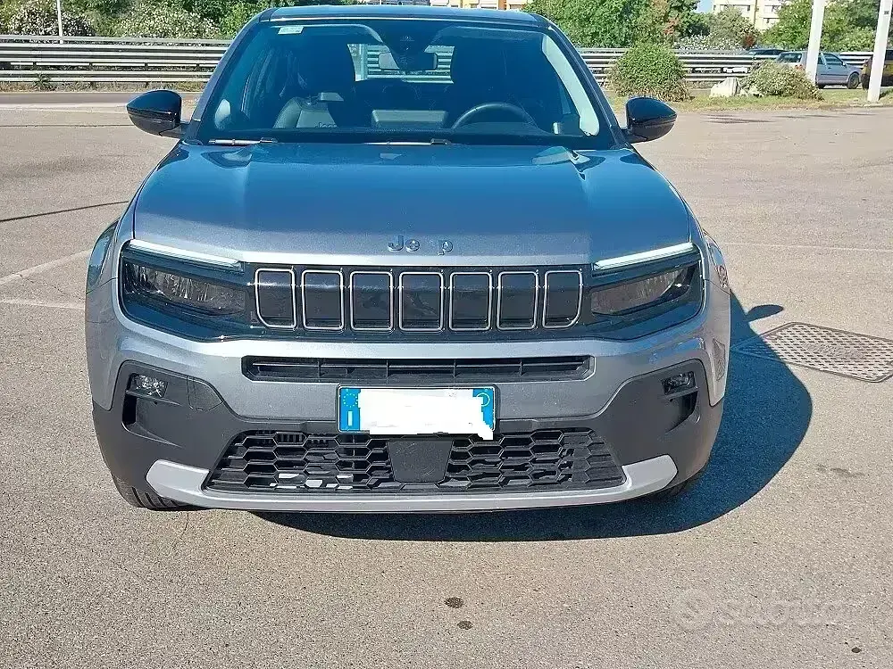 Usata Jeep Avenger Altitude 101 CV (74 kW) 2023 Grigio SUV