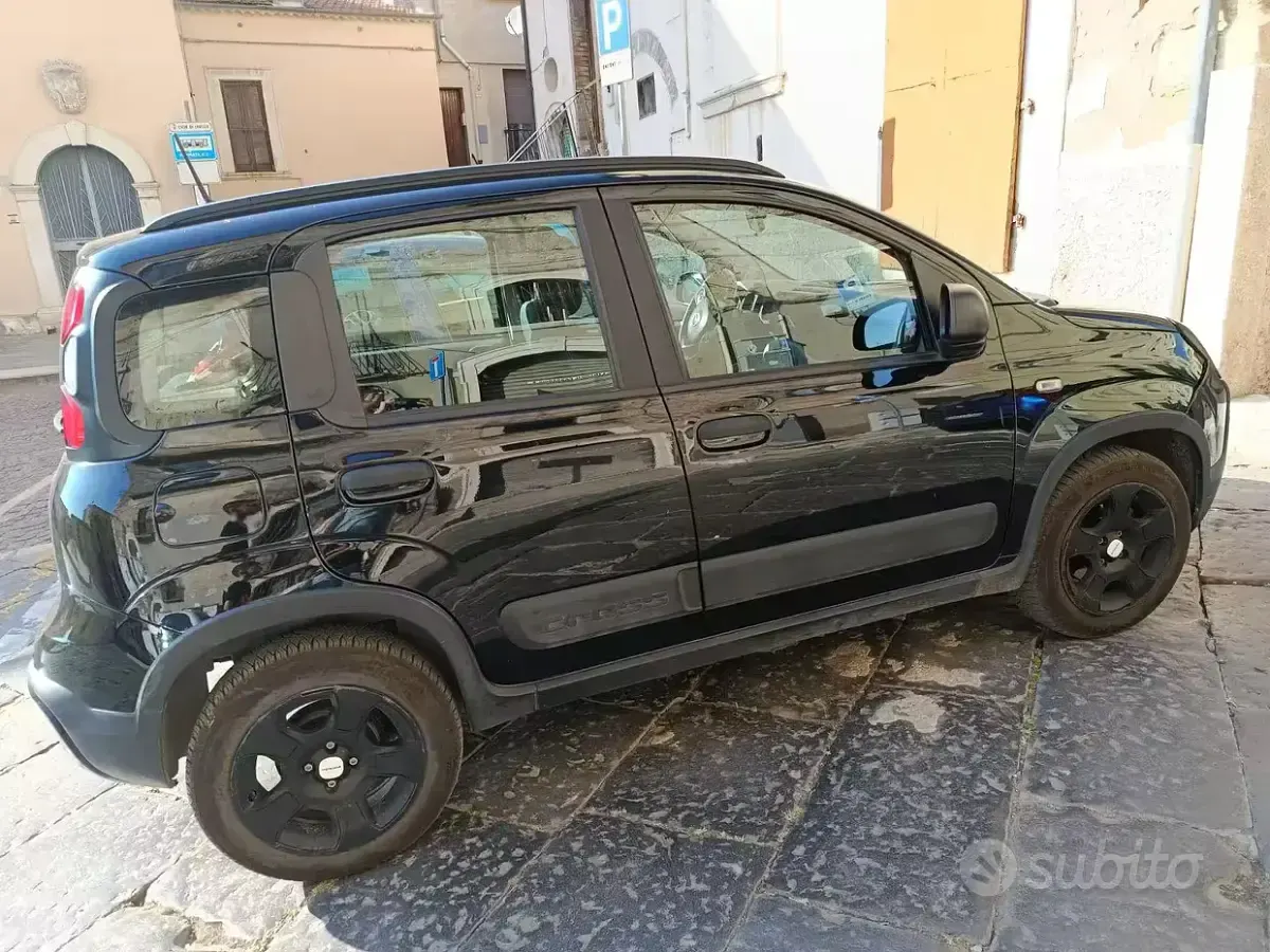 Usata Fiat Panda Cross Cross 69 CV (50 kW) 2021 Nero Utilitaria