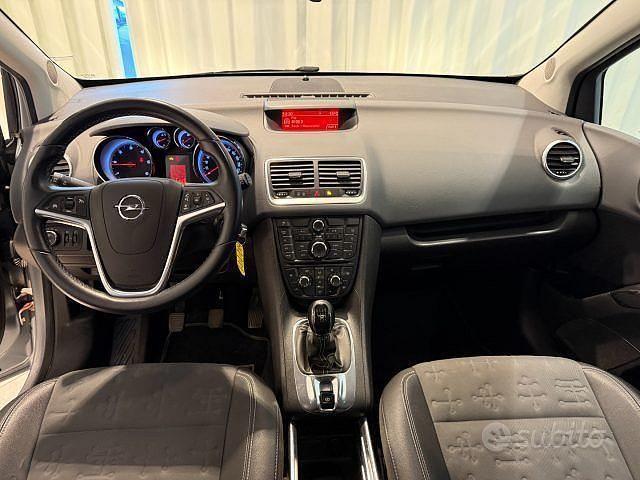 Usata Opel Meriva 110 CV (80 kW) 2012 Grigio Monovolume