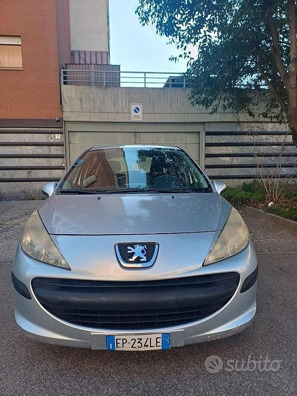 Usata Peugeot 207 88 CV (64 kW) 2007 Grigio Berlina