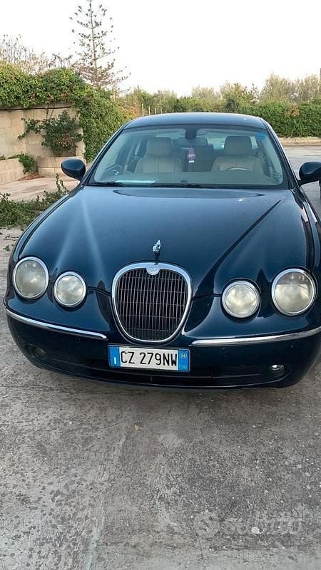 Usata Jaguar S-Type S 238 CV (175 kW) 2006 Blu Berlina
