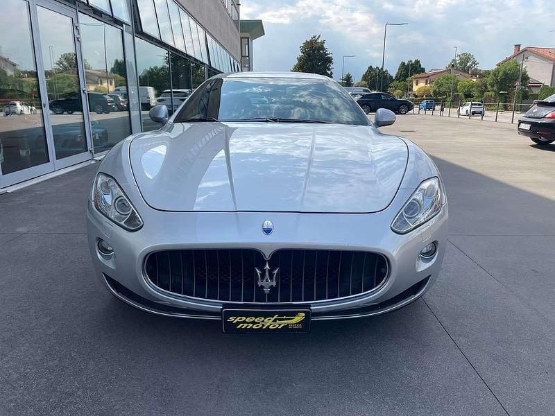 Usata Maserati Granturismo 405 CV (297 kW) 2008 Argento Coupé