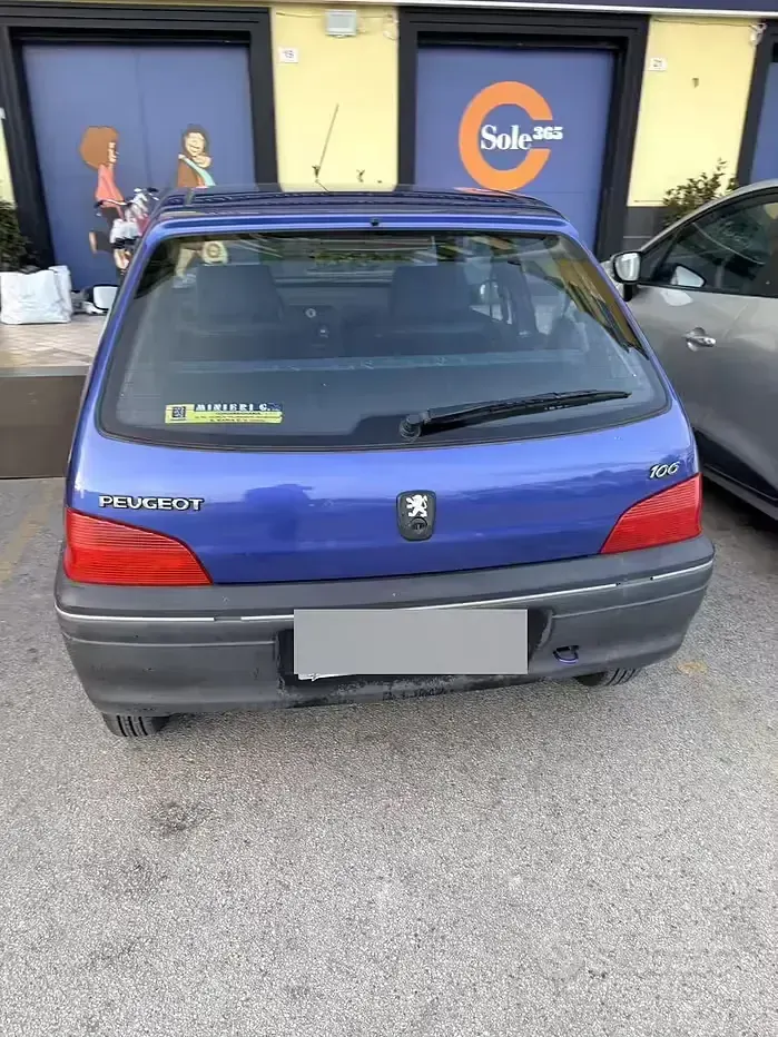Usata Peugeot 106 50 CV (36 kW) 1997 Bluazzurro Utilitaria