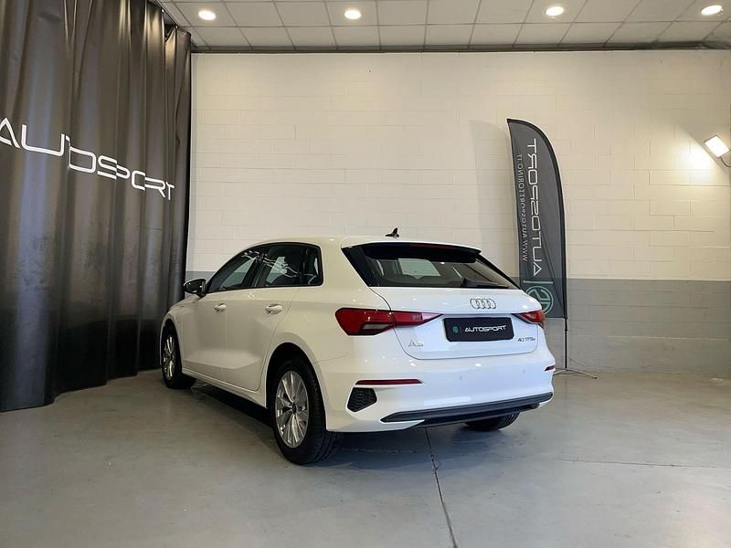 Usado Audi A3 Design 204 CV (150 kW) 2022 Blanco Berlina