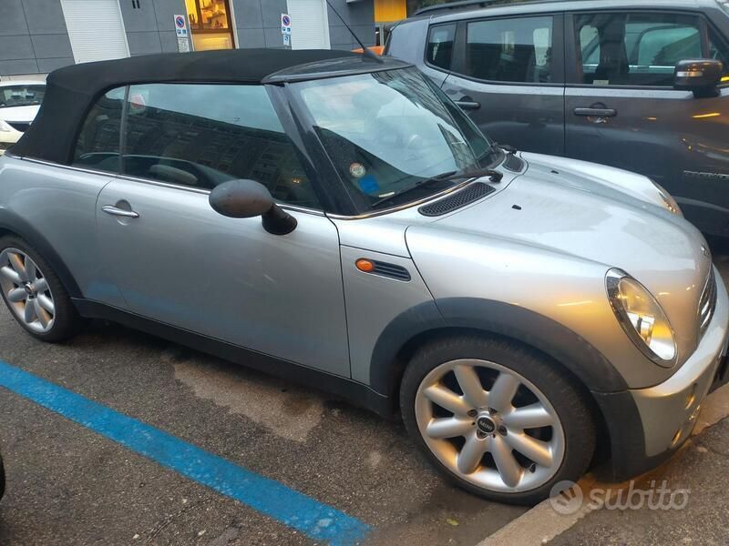 Usata Mini One Cabriolet 90 CV (66 kW) 2005 Grigio Cabrio