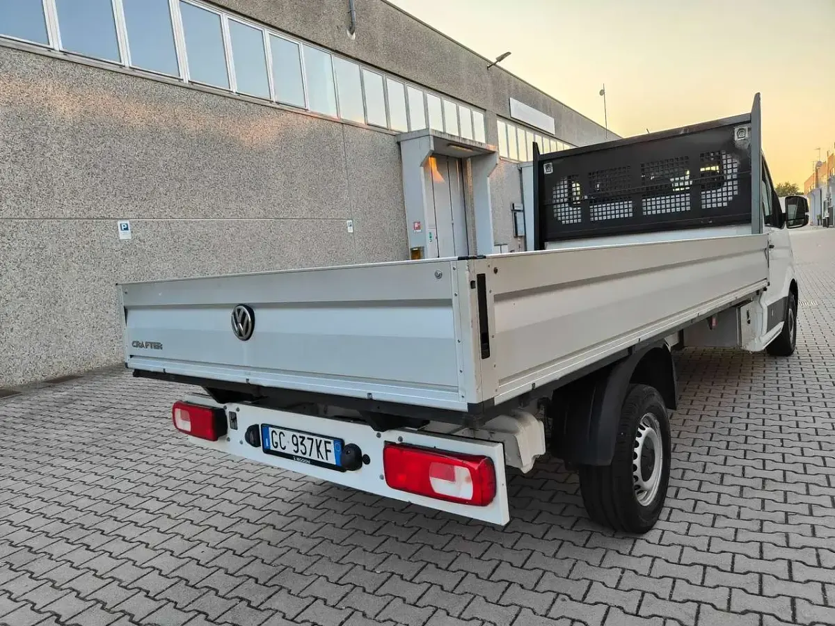 Usata VW Crafter 140 CV (102 kW) 2020 Bianco Furgone