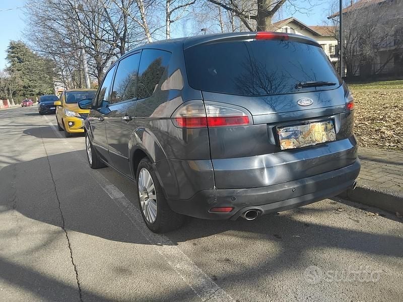 Usata Ford S-MAX Titanium 175 CV (128 kW) 2009 Nero Monovolume