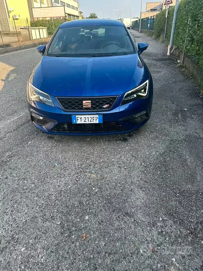 Usata Seat Leon CUPRA 131 CV (96 kW) 2019 Bluazzurro Berlina