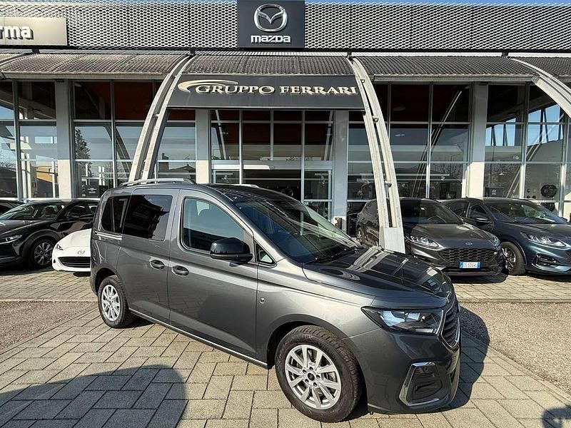 Usata Ford Tourneo Connect 114 CV (83 kW) 2022 Grigio Monovolume
