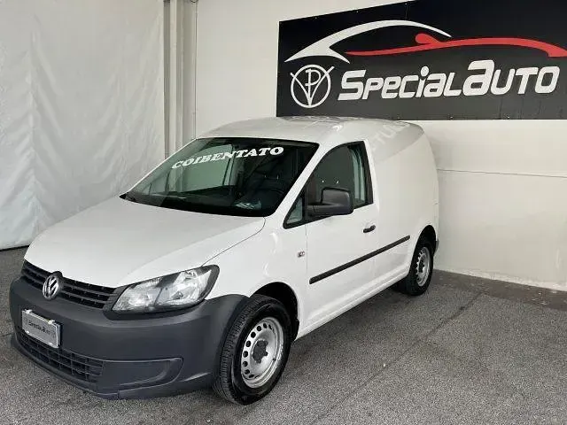 Begagnad VW Caddy 101 HK (74 kW) 2014 Vit Minibuss