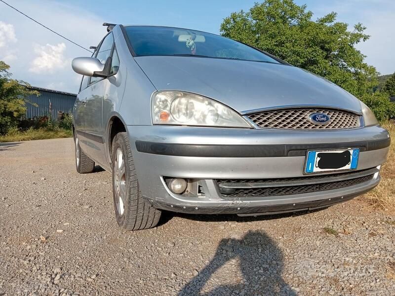 Usata Ford Galaxy 130 CV (95 kW) 2006 Grigio Monovolume