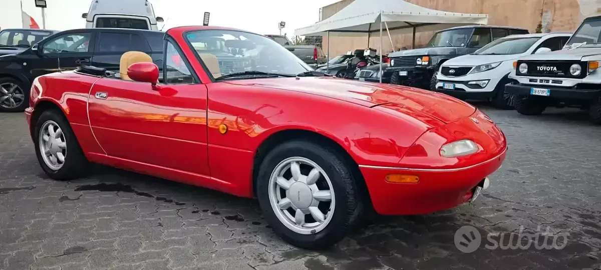 Usata Mazda MX5 116 CV (85 kW) 1992 Rosso Cabrio