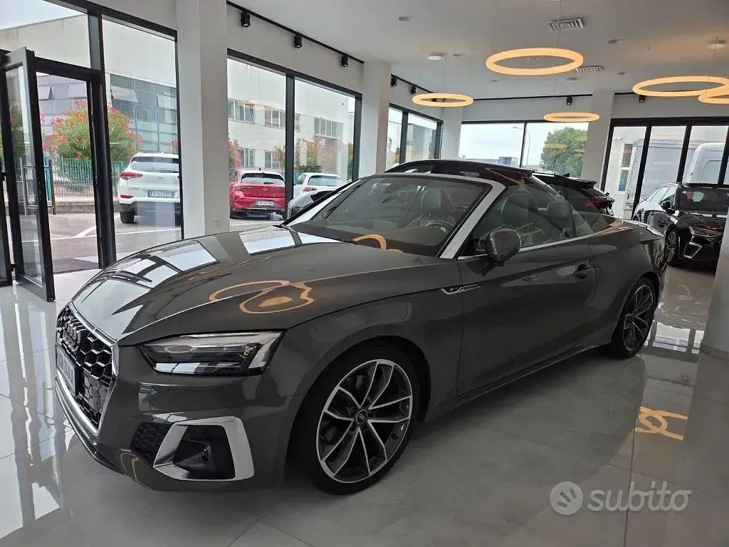 Usata Audi A5 Cabriolet S-Line 163 CV (119 kW) 2023 Grigio Cabrio