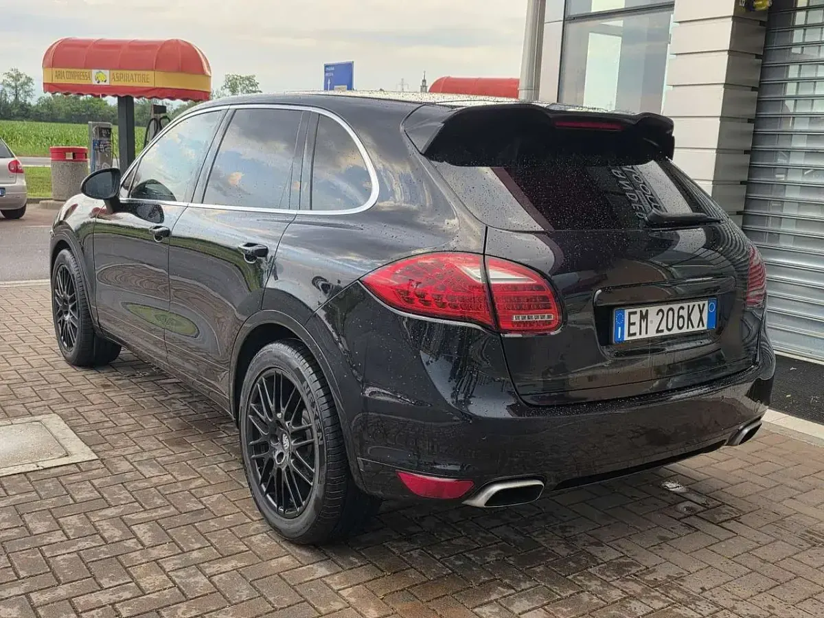 Usata Porsche Cayenne 299 CV (219 kW) 2012 Other SUV
