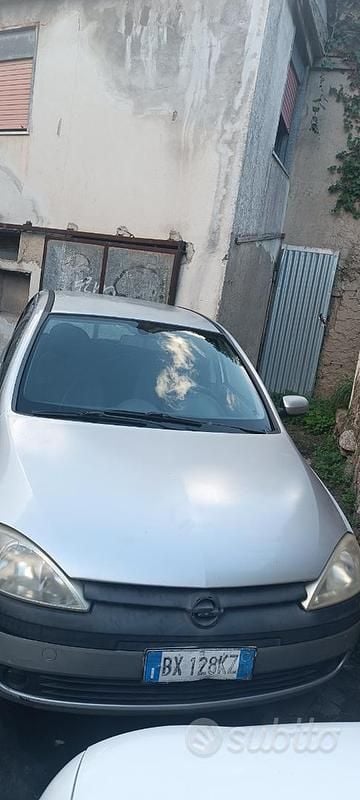 Usata Opel Corsa 75 CV (55 kW) 2002 Grigio Berlina