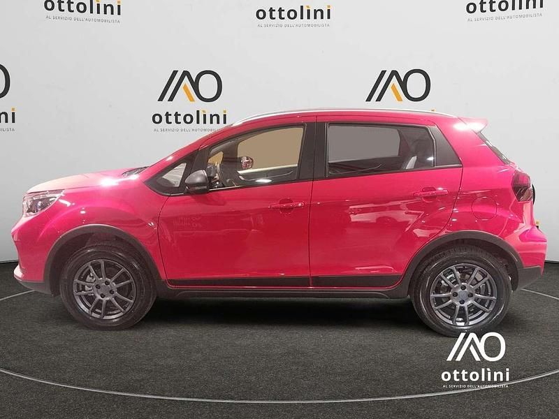 Nuova EMC QUATTRO 103 CV (75 kW) 2026 Rosso SUV