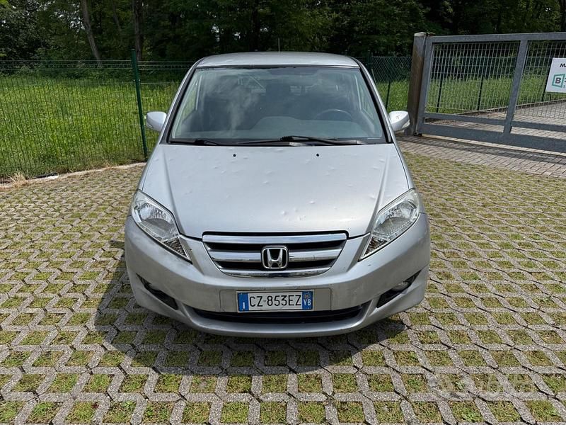 Usata Honda FR-V Executive 140 CV (102 kW) 2006 Grigio Monovolume
