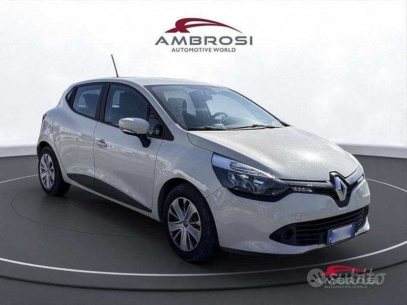 Usata Renault Clio IV Life 75 CV (55 kW) 2016 Marrone Utilitaria