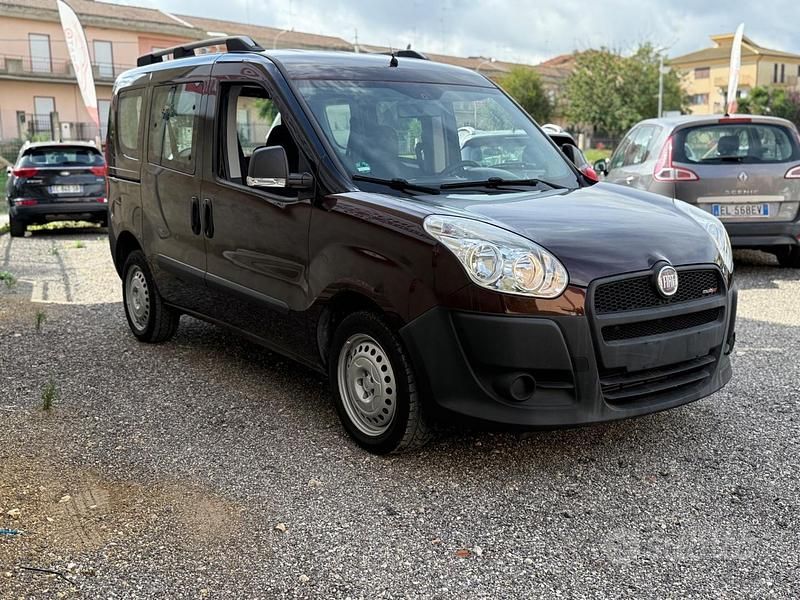 Occasion Fiat Doblò Dynamic 105 ch (77 kW) 2011 Blanc Monospace