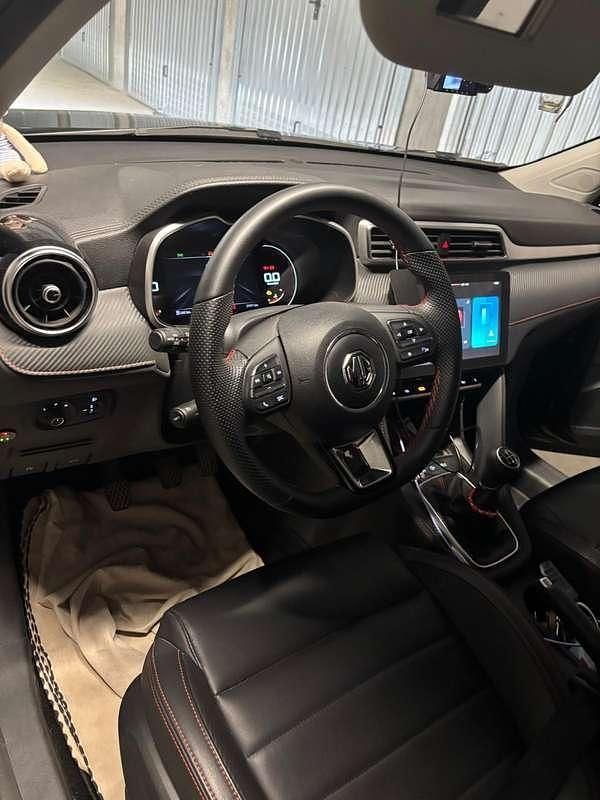Usata MG ZS Luxury 106 CV (77 kW) 2023 SUV
