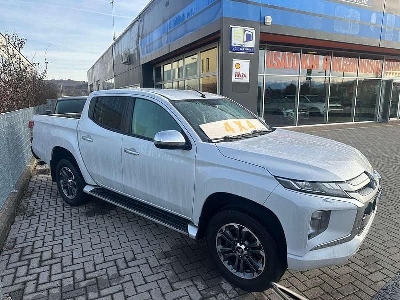 Usata Mitsubishi L200 Intense 150 CV (110 kW) 2021 Bianco Pick-up