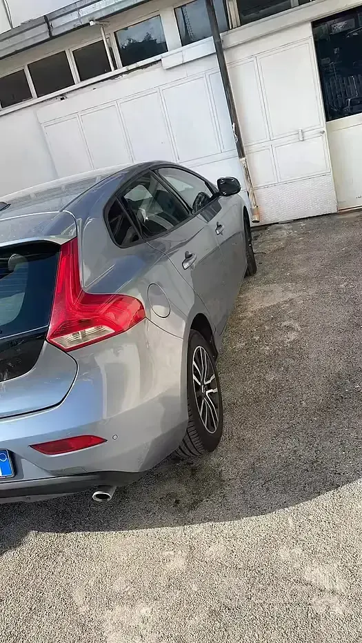 Usata Volvo V40 120 CV (88 kW) 2019 Berlina