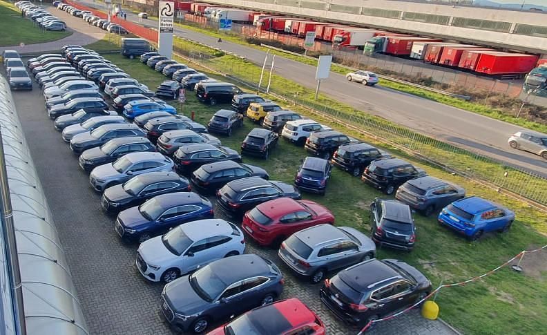 Usata Peugeot 5008 136 CV (100 kW) 2025 Bianco SUV